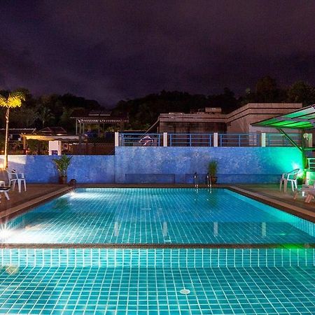 Larn Park Resortel Patong Bagian luar foto