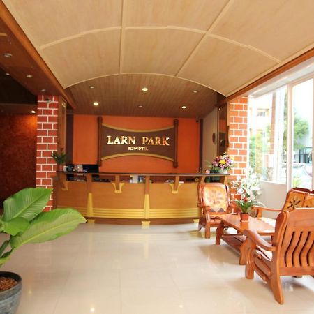 Larn Park Resortel Patong Bagian luar foto