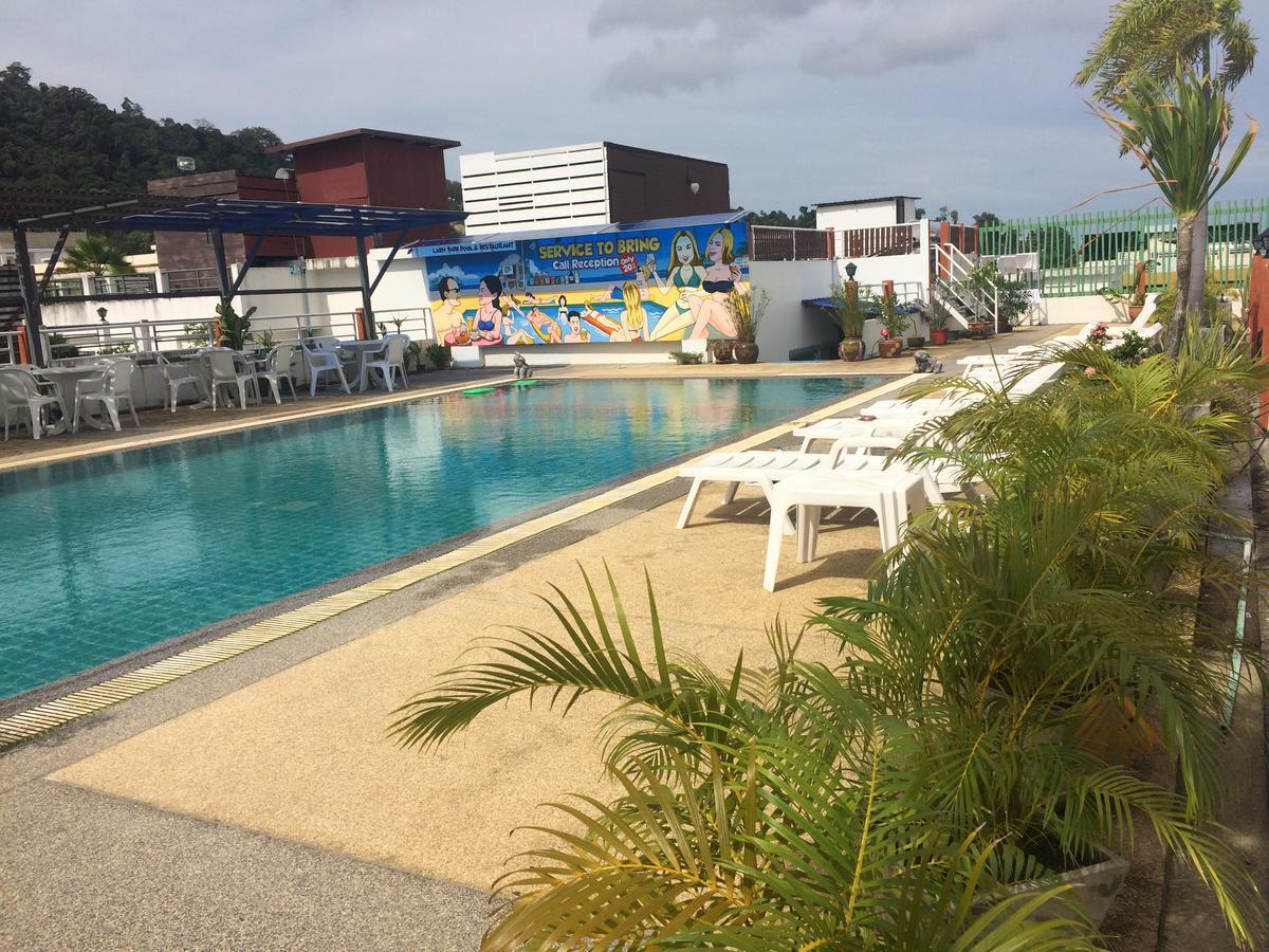 Larn Park Resortel Patong Bagian luar foto